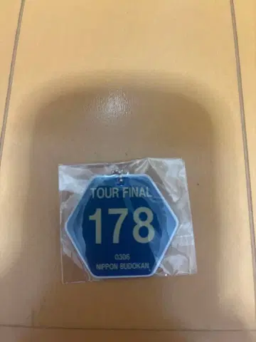 B'z 이나바 코시 LIVE 2016 enIII 미니 사인 플레이트