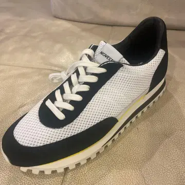 새상품 노베스타 스니커즈 마라톤 레일 메쉬