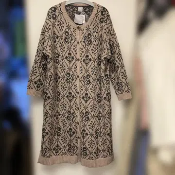 *사만사 모스모스 TSUHARU 모티브 패턴 자카드 니트 코트