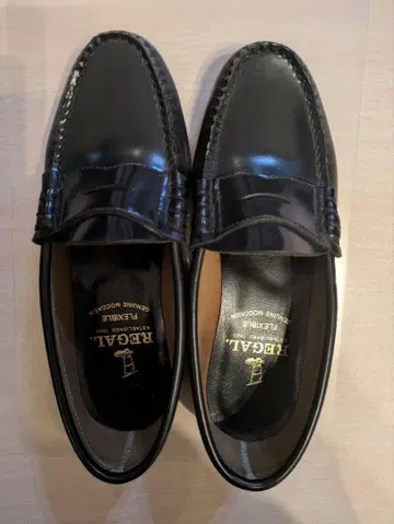 REGAL 가죽 블랙 로퍼 23.5cm