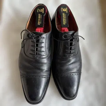 SCOTCH GRAIN 블랙 드레스 슈즈