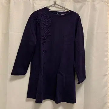 토쿠코 프리미어볼 보라색 꽃 자수 긴팔 튜닉