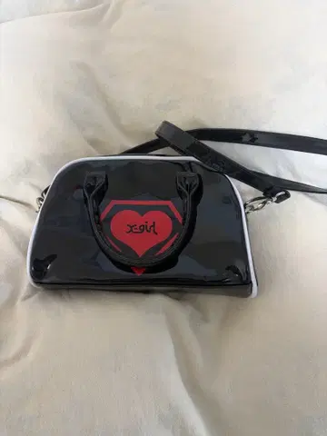 x-girl 하트형 로고 숄더백