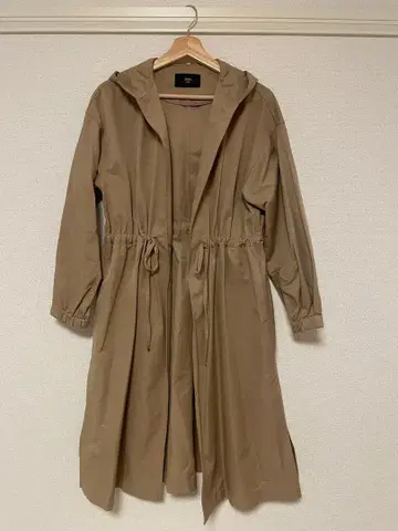 SHIPS Colors 후드 부착 베이지 롱 코트