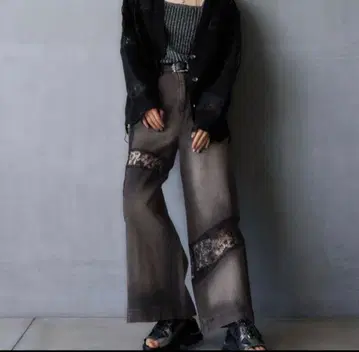 HARE 레이스 절개 데님 팬츠