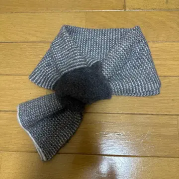 그레이 계열 울 혼방 머플러 미사용 새상품