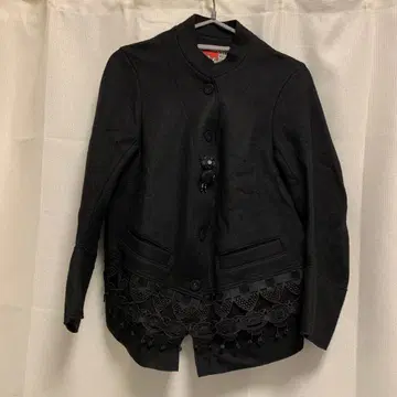 알베로베로 돼지 레이스 자켓