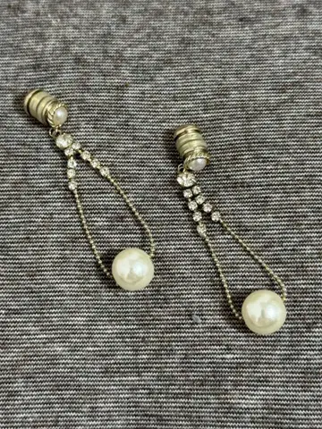 [ 귀가 아프지 않아요! ] 펄 마그넷 귀찌