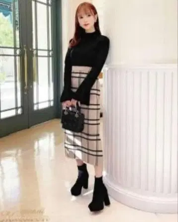 미셸 마카롱 블랙 니트 원피스 체크 무늬