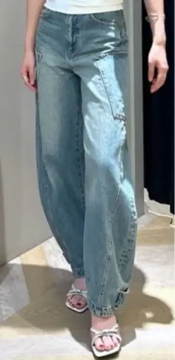 moussy NARROWED HEM 코쿤 스트레이트 1