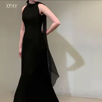 홀터넥 머메이드 블랙 드레스 사진 웨딩