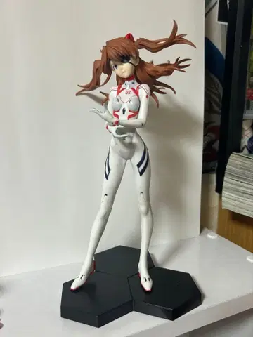 에반게리온 아스카 피규어