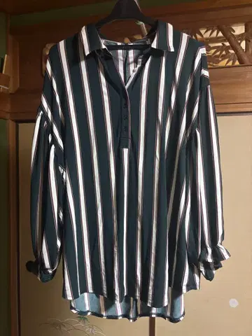 스트라이프 셔츠 4L 사이즈 다크 그린