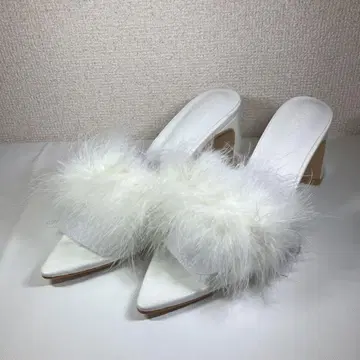 [ 미사용 새상품 ] 퍼 마라보 샌들 화이트 M 23.5 뮬