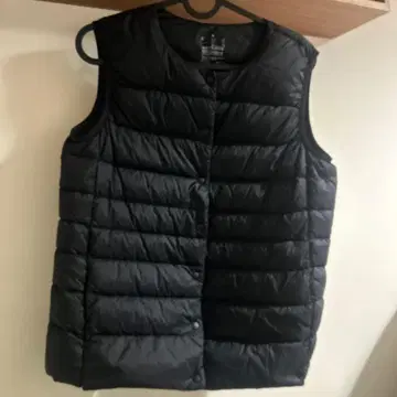 무인양품 경량 노카라 베스트 M 블랙