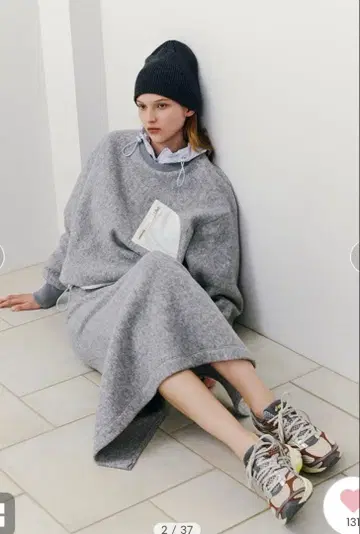 emmi/ 에미 셋업 플리스 풀오버 스커트 세트