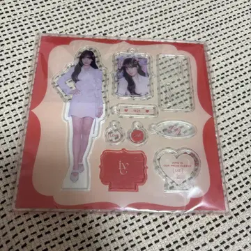 Ive 리즈 아크릴 스탠드