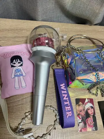 aespa 윈터, 응원봉, 굿즈 등 묶음 판매