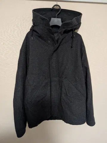 그린 라벨 릴랙싱 멜톤 숏 모즈 코트