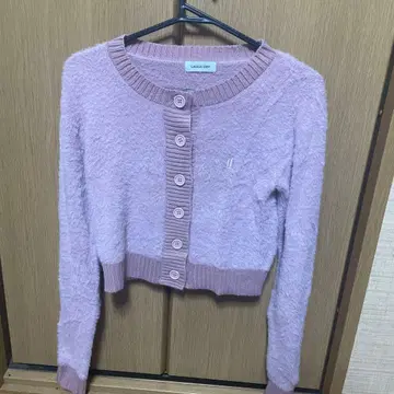 LAGUA GEM 연보라 버튼 가디건