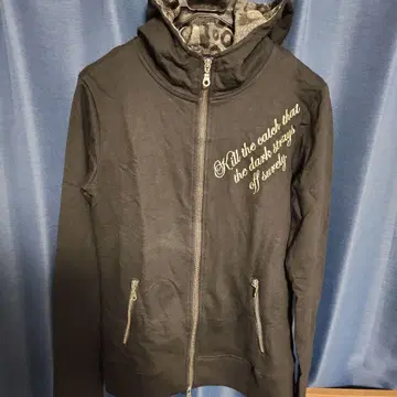 00s 카루 프린트 블랙 후드티 TRAVAS