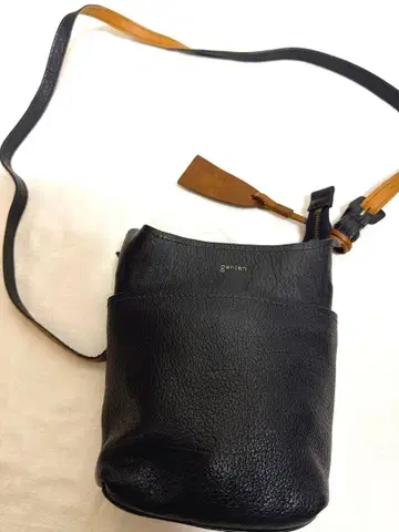 genten 블랙 가죽 숄더백