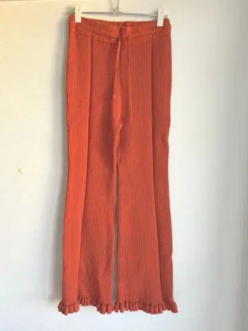 SaNself 니트 팬츠