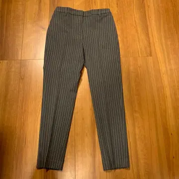 PLST 그레이 스트라이프 슬랙스