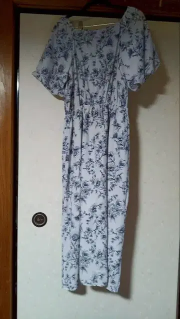 꽃무늬 반팔 롱 원피스 스카이블루