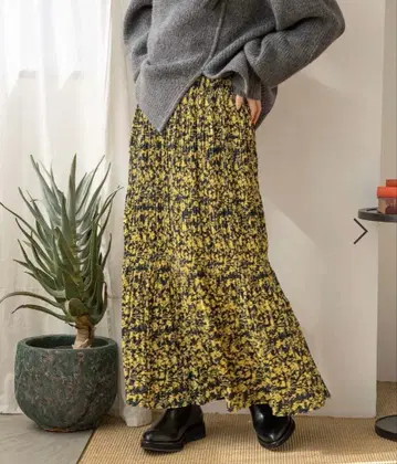 LOWRYSFARM 마조리카 플리츠 스커트