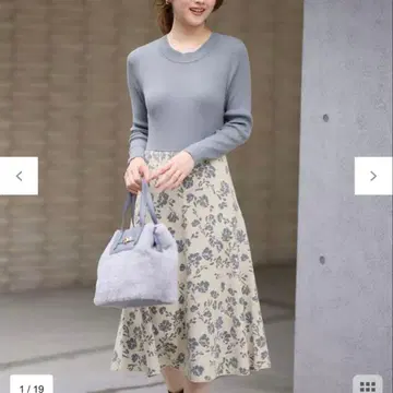 any SiS 플라워 자카드 니트 원피스 도킹