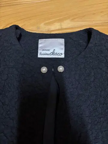 새상품 troisieme CHACO 블랙 볼레로