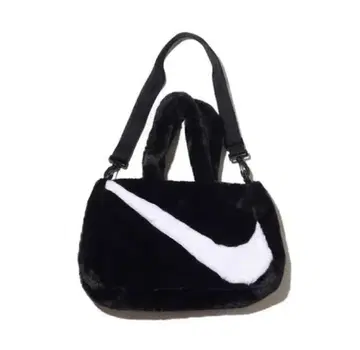 미사용 새상품 NIKE 인조 모피 숄더백
