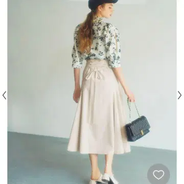 Noela 노엘라 하이웨스트 스커트 아이보리 레이스업