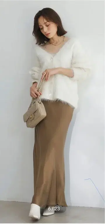 아뉴앙스 수리 알파카 니트 가디건