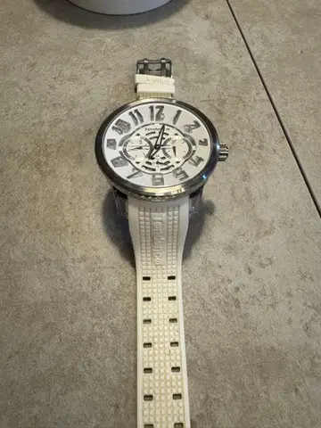 텐덴스 FLASH 손목시계 화이트 발광 모델