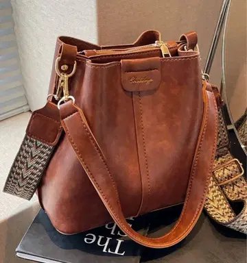 [ 남은 1개 ] ZARA 장르 해외 브랜드 카멜 다기능 숄더백