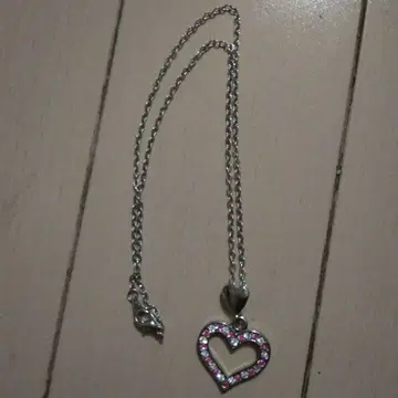 하트형 핑크 스톤 목걸이