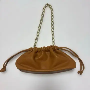 NOBLE JULES KAE/ BREA