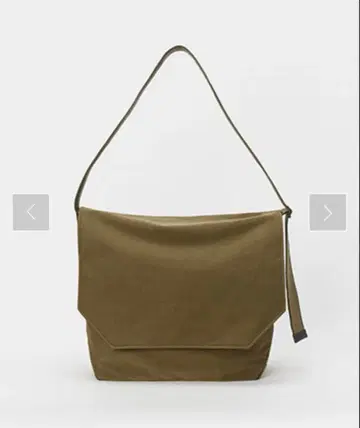 Hender Scheme 플랩 숄더 빅 카키