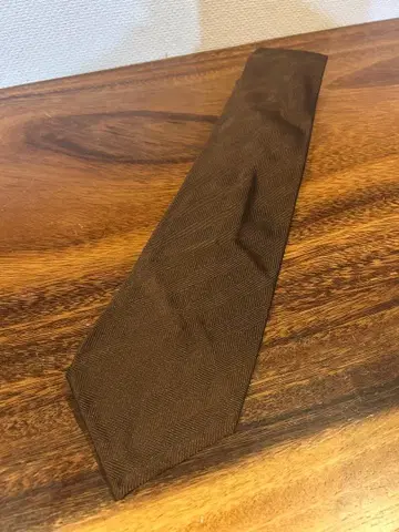 엘 마리네라 브라운 헤링본 넥타이