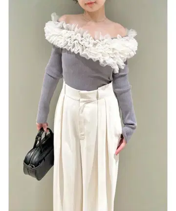 릴리 브라운 볼륨 튤 도킹 니트탑