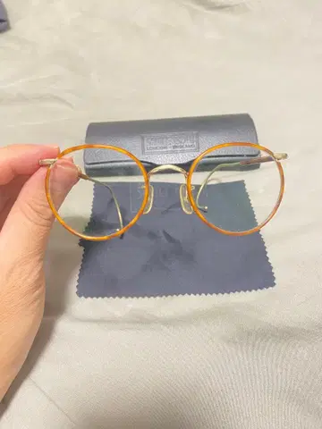 SAVILE ROW 브라운 라운드 안경 케이스 포함