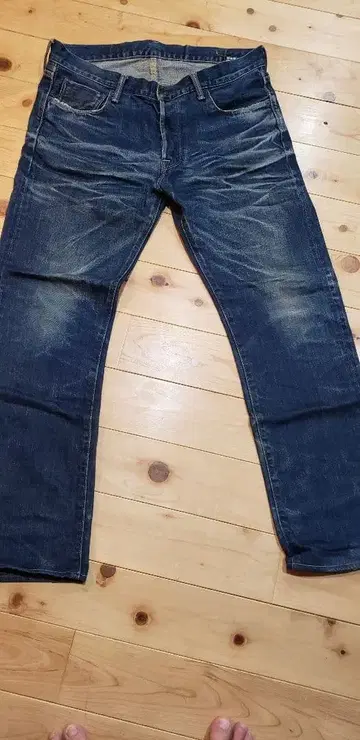 KURO 다크 블루 스트레이트 데님