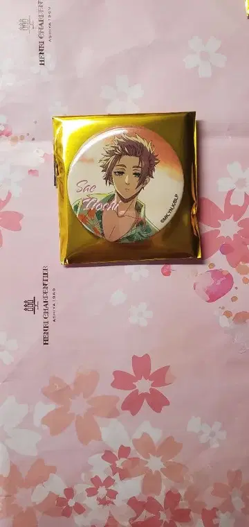 블루 록 andGALLERY 이토시 사에