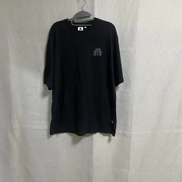 BTS 굿즈 JIN 검정 반팔티 ( L사이즈)