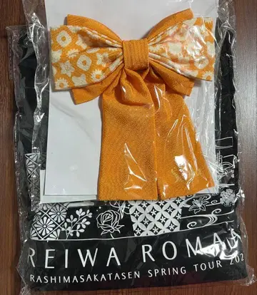 우라시마사카타센 봄 투어 레이와 로망 T셔츠, 센라 리본 머리핀