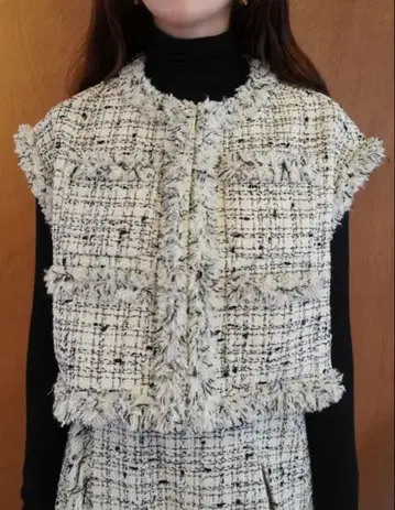 [ 새상품 ] HYEON basil gilet white 트위드 베스트