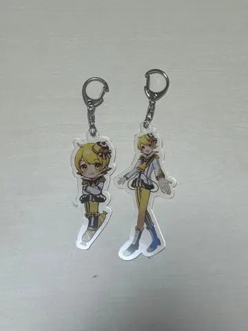 아키 아크릴 키링 캔 배지