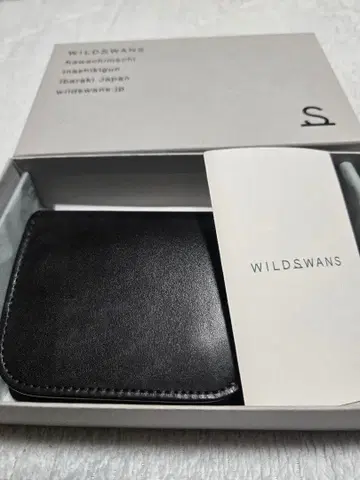 WILD SWANS CASA 카사